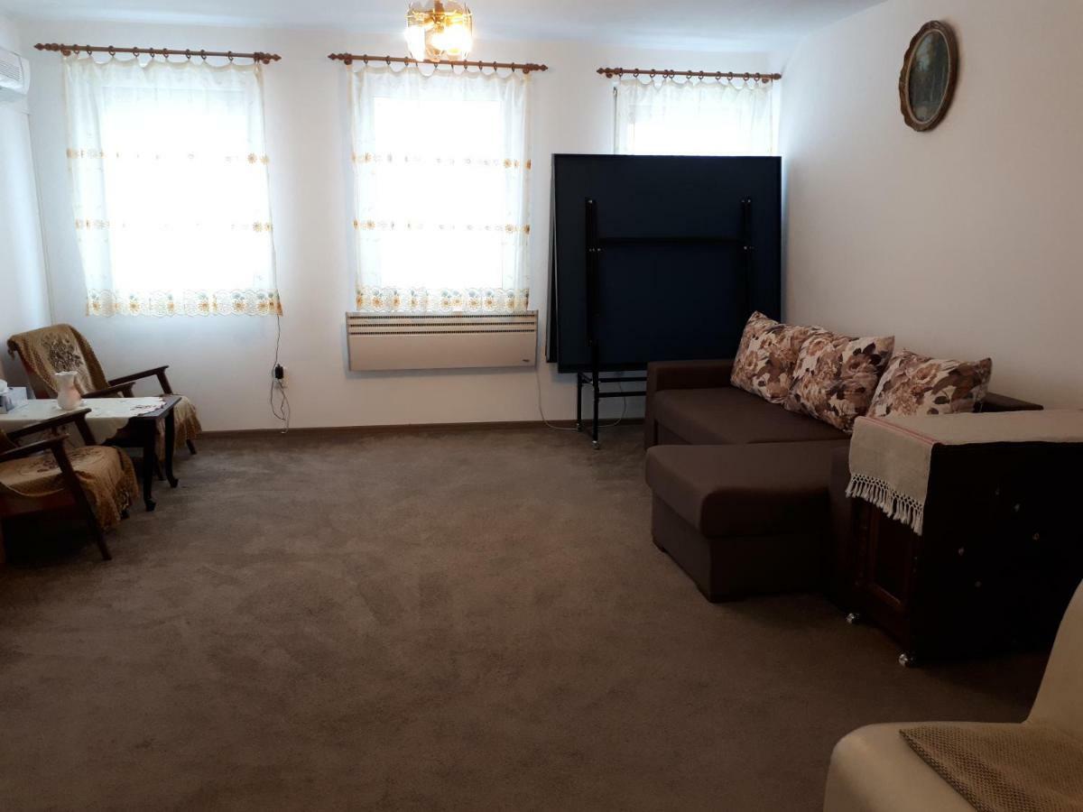 Cabana Maly Petroşani Extérieur photo